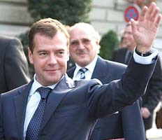 Вспоминая Суворова, Медведев призвал относиться к истории уважительно