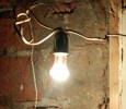 Крупный свердловский поселок вторые сутки живет без электричества
