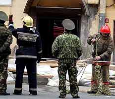 При обрушении офисного здания в Красноярске погибли люди