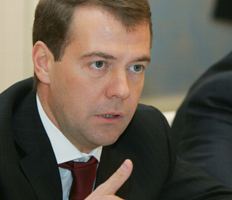 Дмитрий Медведев намерен обсудить на G8 вопросы выхода из кризиса