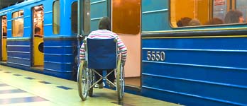 Москву лишь наполовину удастся приспособить для инвалидов 