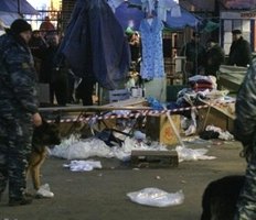 Десять пострадавших при взрыве на рынке Москвы остаются в больницах