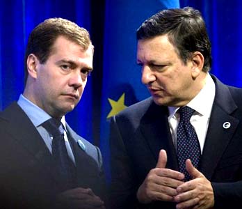 Медведев обсудит отмену виз с Европой