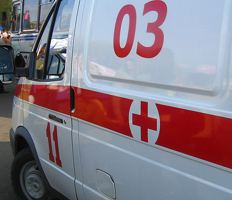 В Петербурге маршрутка врезалась в остановку: 6 человек погибли