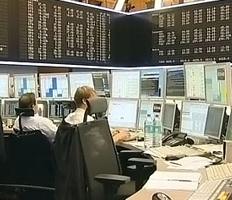 Главные российские фондовые площадки возобновили торги