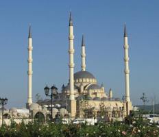 В Грозном открывается крупнейшая в Европе мечеть