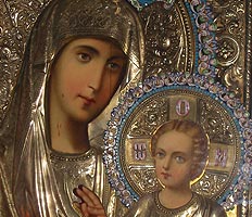 РПЦ отмечает праздник в честь Иверской иконы Божией Матери