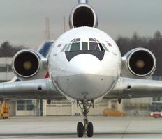 Самолет Ту-154 совершил аварийную посадку в Минводах