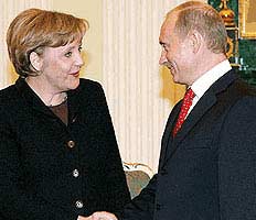 Путин отклонил ходатайство Меркель за «несогласных»