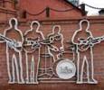 В Екатеринбурге открыли памятник группе The Beatles
