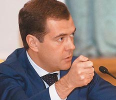 Западные политики раскритиковали выборы, но поздравили Медведева с победой