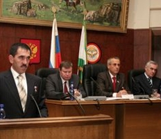 Новый глава Ингушетии сложил полномочия с правительства республики